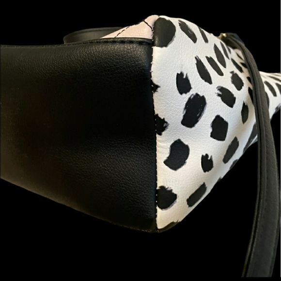 Betsey Johnson crossbody - Picture 4 of 4